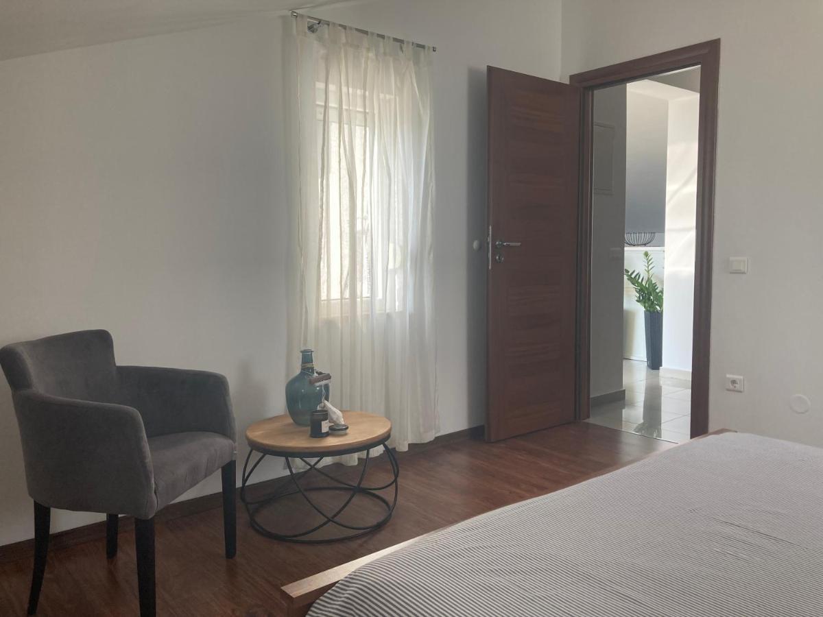 Acapella Apartment *