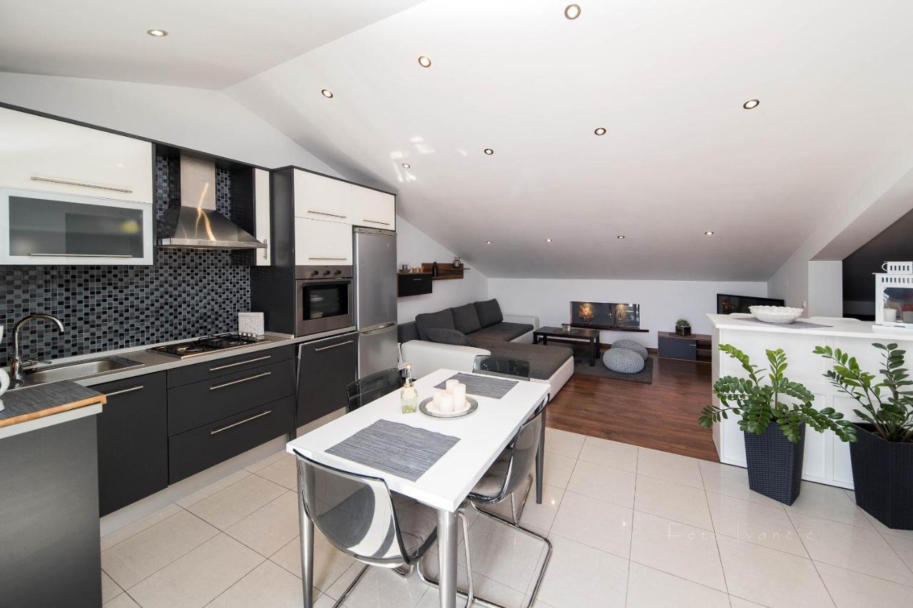 Acapella Apartment
