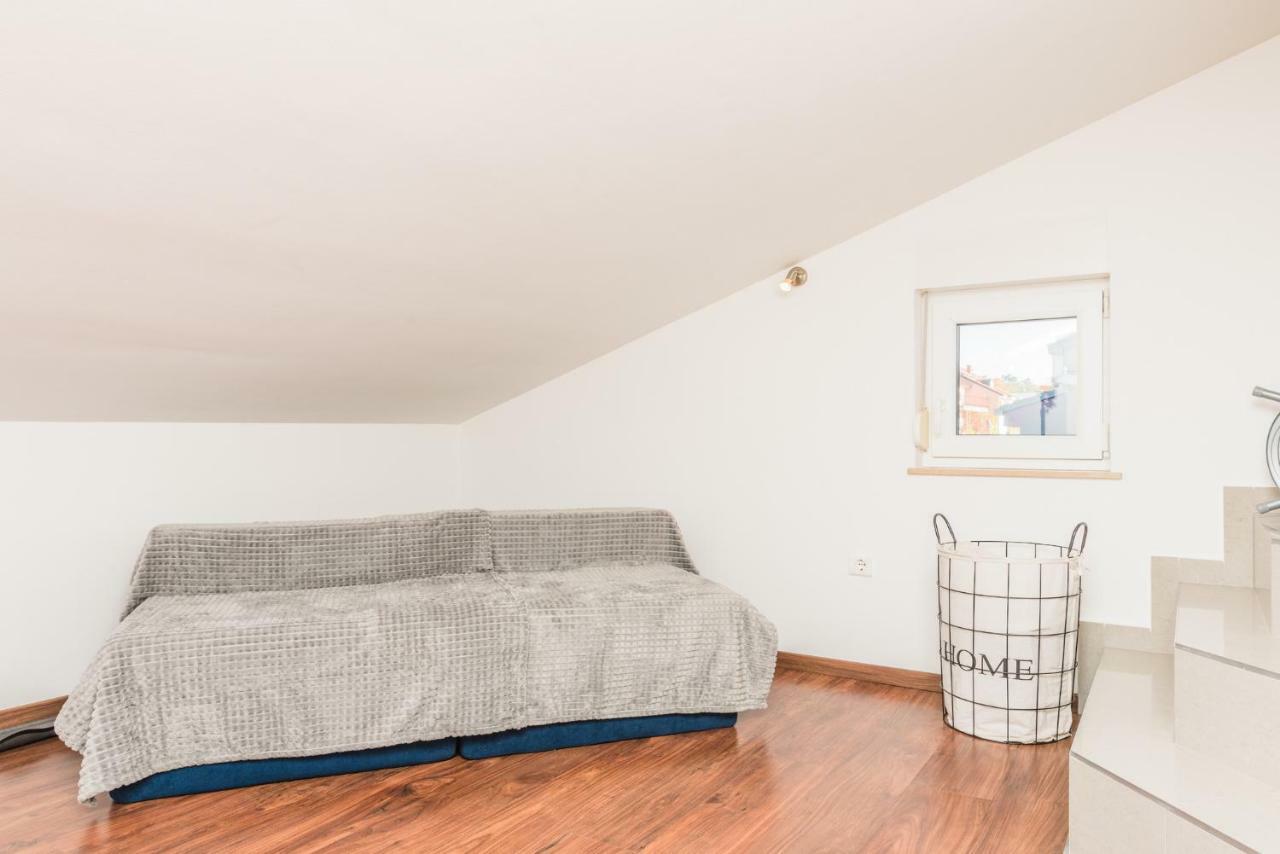 Acapella Apartment